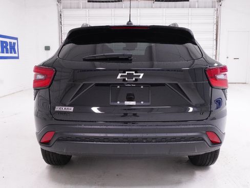 New 2026 Chevrolet Trax LT w/ Driver Confidence Package image 4
