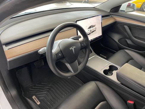 Used 2022 Tesla Model 3 image 16