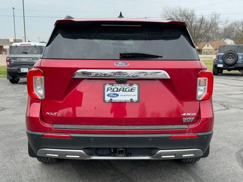 Used 2023 Ford Explorer XLT w/ Equipment Group 202A AWD/4WD image 6