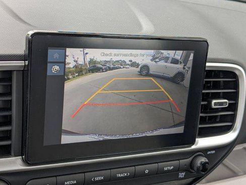 New 2025 Hyundai Venue SEL image 22
