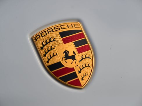 Certified 2025 Porsche Macan image 22