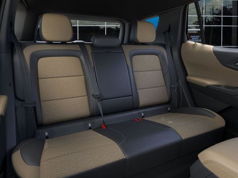 New 2026 Chevrolet Equinox ACTIV w/ Convenience Package III image 17