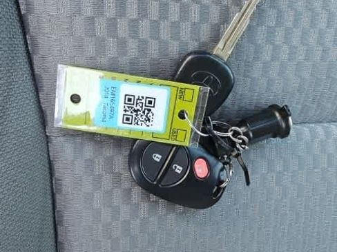 Used 2014 Toyota Tacoma PreRunner image 24