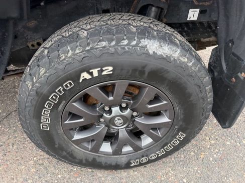 Used 2021 Toyota Tacoma TRD Sport AWD/4WD image 18