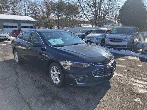 Used 2017 Chevrolet Malibu LS FWD image 5