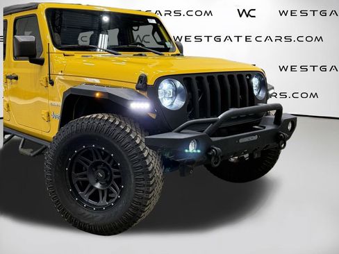 Used 2019 Jeep Wrangler Unlimited Sahara image 40