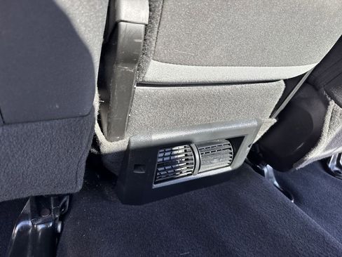 Used 2022 RAM 1500 Classic SLT image 38