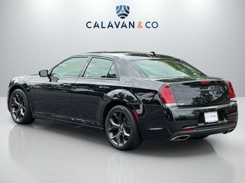 Used 2023 Chrysler 300 Touring w/ Sport Appearance Package RWD image 5