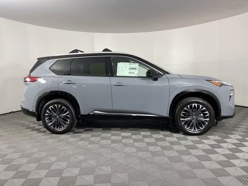 New 2026 Nissan Rogue Platinum AWD/4WD image 12