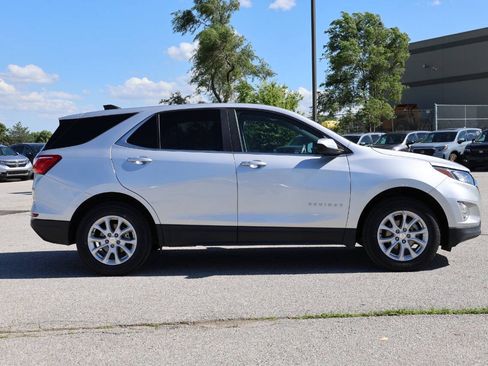 Used 2021 Chevrolet Equinox LT w/ LPO, Cargo Package AWD/4WD image 7
