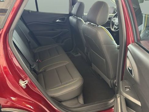 Used 2024 Chevrolet Trax ACTIV w/ Driver Confidence Package FWD image 19