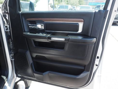 Used 2016 RAM 2500 Laramie w/ Convenience Group AWD/4WD image 21