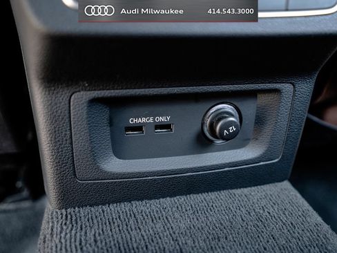 Used 2023 Audi Q5 2.0T Premium w/ Convenience Package AWD/4WD image 42