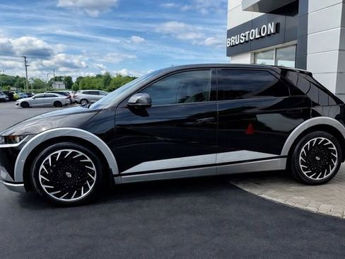 Used 2023 Hyundai Ioniq 5 Limited w/ Cargo Package image 4