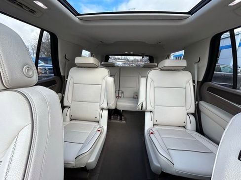 Used 2021 GMC Yukon Denali w/ Denali Premium Package image 43