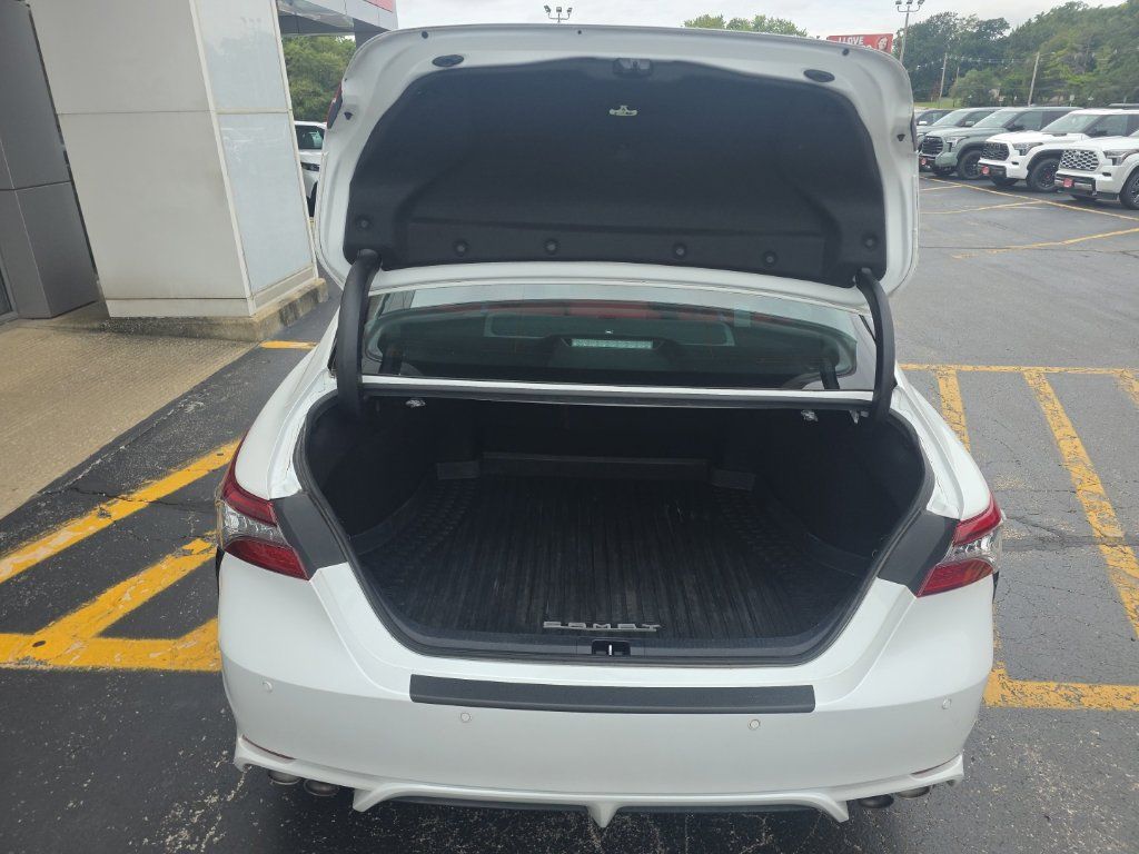 Used 2023 Toyota Camry XSE w/ Navigation Package FWD image 6