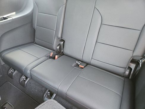 New 2026 Chevrolet Traverse Z71 w/ Driver Confidence Package image 22