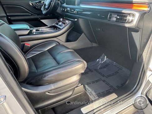 Used 2022 Lincoln Aviator Reserve w/ Equipment Group 201A image 12