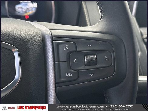 Used 2024 GMC Yukon SLT w/ SLT Premium Package image 25