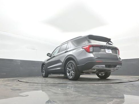 Certified 2025 Ford Explorer Active w/ Active Comfort Package AWD/4WD image 37