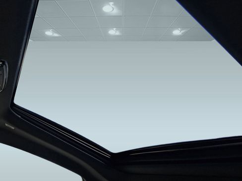 Used 2025 BMW 230i 230i w/ Convenience Package image 13