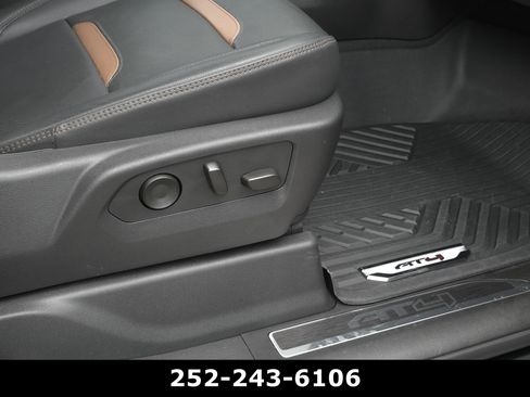 Used 2025 GMC Sierra 1500 AT4 w/ AT4 Premium Package AWD/4WD image 40