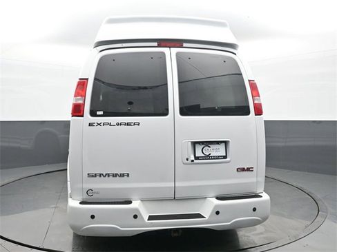 Used 2022 GMC Savana 2500 Explorer Conversion Van image 5