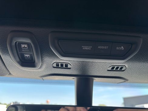 Used 2023 Jeep Wrangler Unlimited Sport image 30