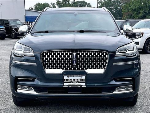Used 2020 Lincoln Aviator Black Label Grand Touring AWD/4WD image 2