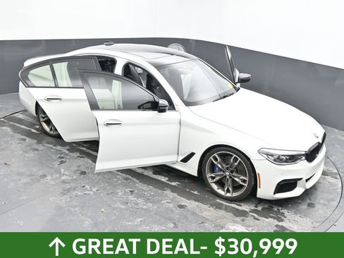 Used 2018 BMW M550i xDrive image 86