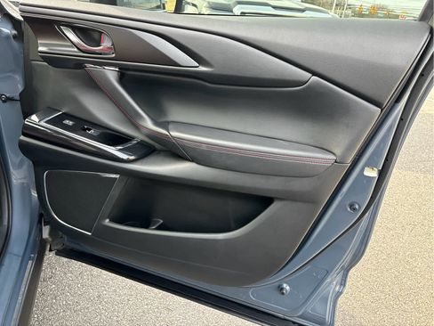 Used 2023 MAZDA CX-9 Carbon Edition image 29