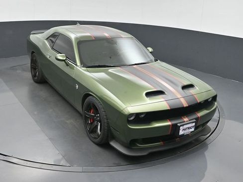 Used 2022 Dodge Challenger SRT Hellcat RWD image 36