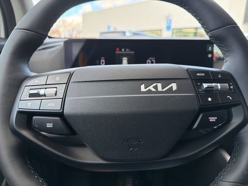 New 2026 Kia Sportage EX image 38