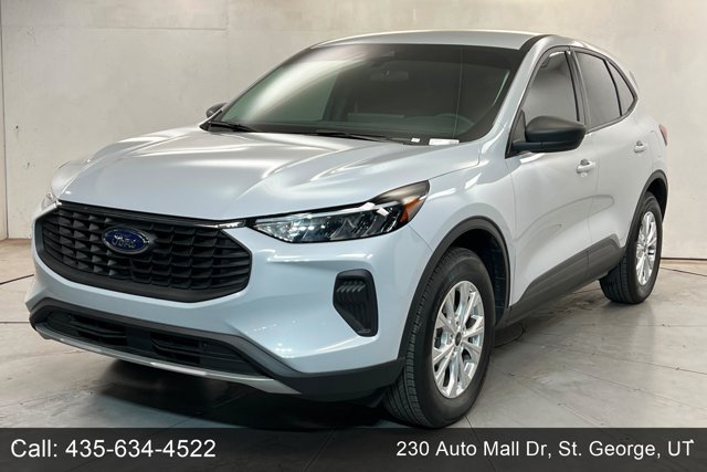 Used 2026 Ford Escape Active w/ Tech Pack #1 AWD/4WD image 1