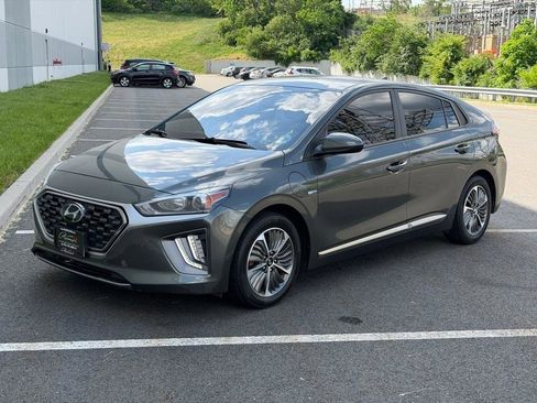 Used 2020 Hyundai Ioniq SE FWD image 9