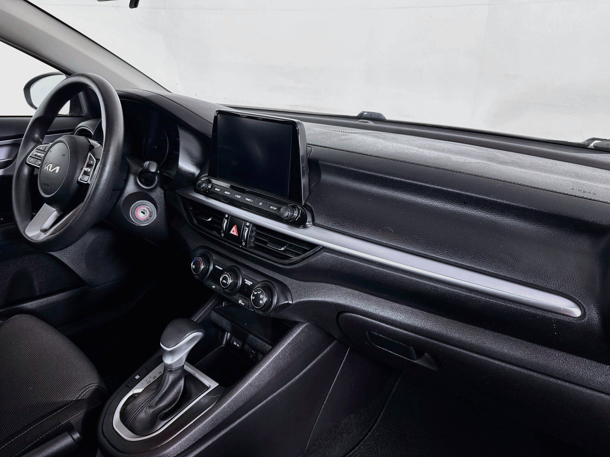Used 2022 Kia Forte LXS FWD image 27