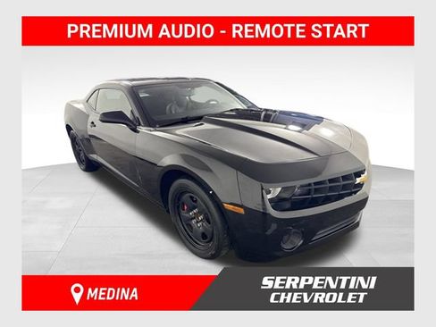 Used 2011 Chevrolet Camaro LS RWD image 1