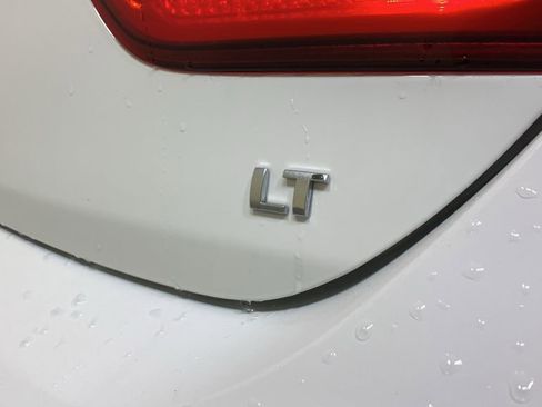 Used 2018 Chevrolet Cruze LT image 15