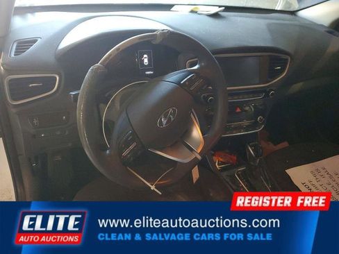 Used 2017 Hyundai Ioniq Blue image 15