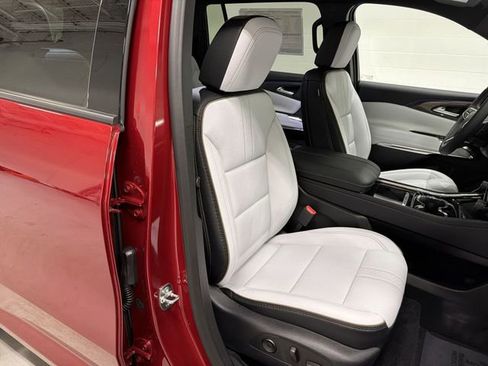 New 2026 Chevrolet Traverse High Country w/ LPO, Illumination Package image 21