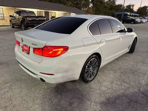 Used 2019 BMW 530i w/ Convenience Package image 21