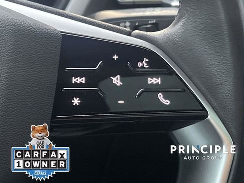 Used 2019 Audi e-tron Prestige w/ Prestige Package AWD/4WD image 22