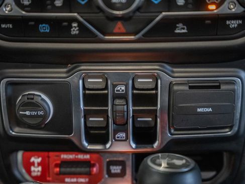 Used 2022 Jeep Wrangler Unlimited Rubicon 4xe w/ Cold Weather Group image 29