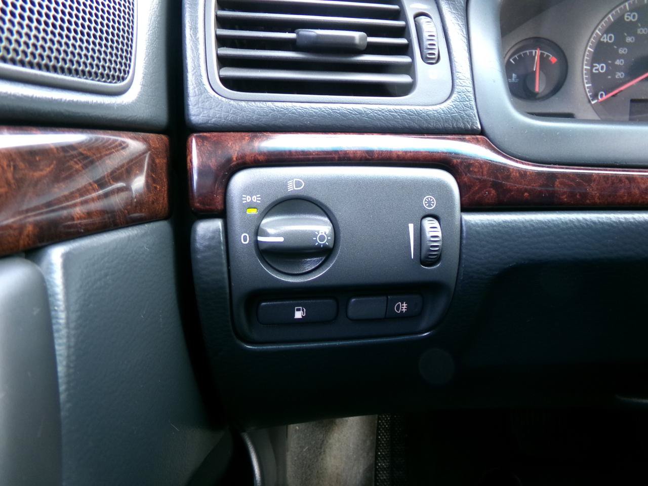 Used 2002 Volvo S80 2.9 FWD image 25