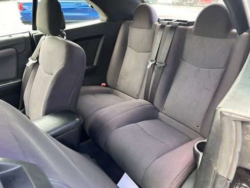 Used 2014 Chrysler 200 Touring FWD image 11