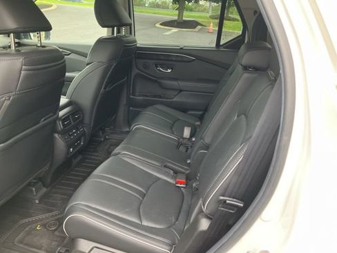 Certified 2025 Honda Pilot Elite image 14