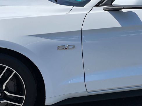 Used 2018 Ford Mustang GT RWD image 10