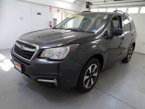 Used 2018 Subaru Forester 2.5i Premium w/ All-Weather Package AWD/4WD image 16