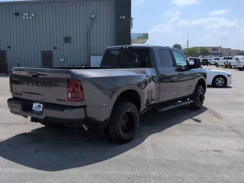 New 2026 RAM 3500 Laramie w/ Night Edition AWD/4WD image 8