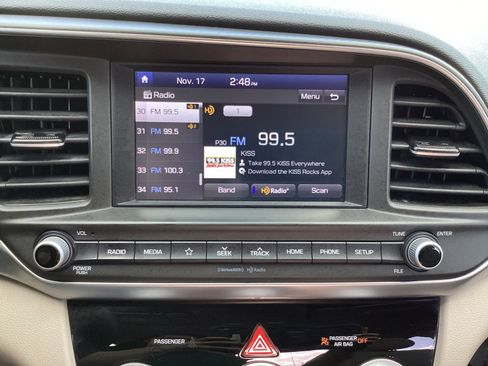 Used 2019 Hyundai Elantra SEL image 20